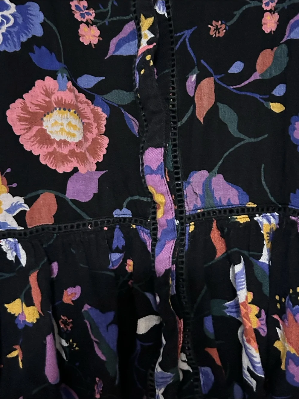 Women's Black Floral Ruffle Hem Blouse